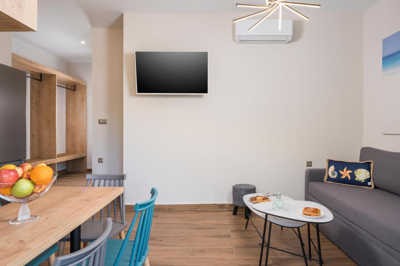 Aequor Luxury Rooms & Apartments Kato Daratso Buitenkant foto